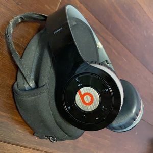 beats by dre solo 1 wireless